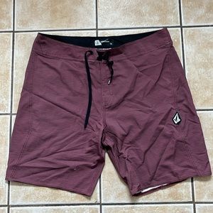 Volcom board shorts sz 38